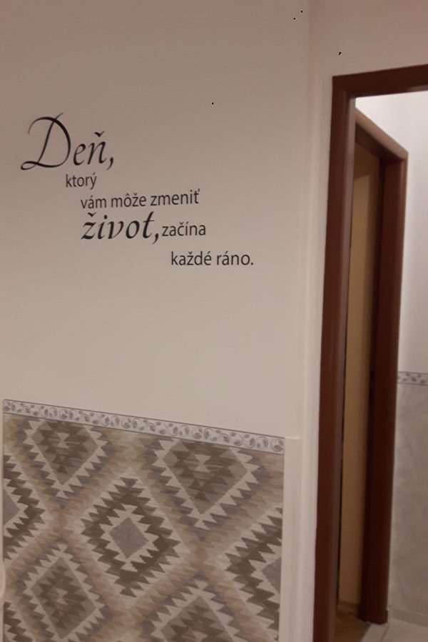 Deň, ktorý vám môže zmeniť- nálepka na stenu - Image 8
