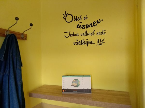 Obleč si úsmev - nálepka na stenu - Image 6