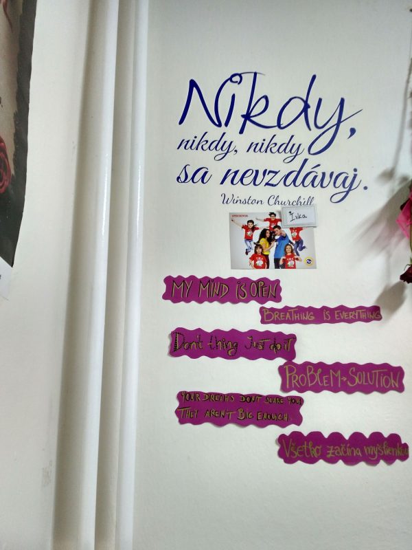Nikdy sa nevzdávaj - nálepka na stenu - Image 7